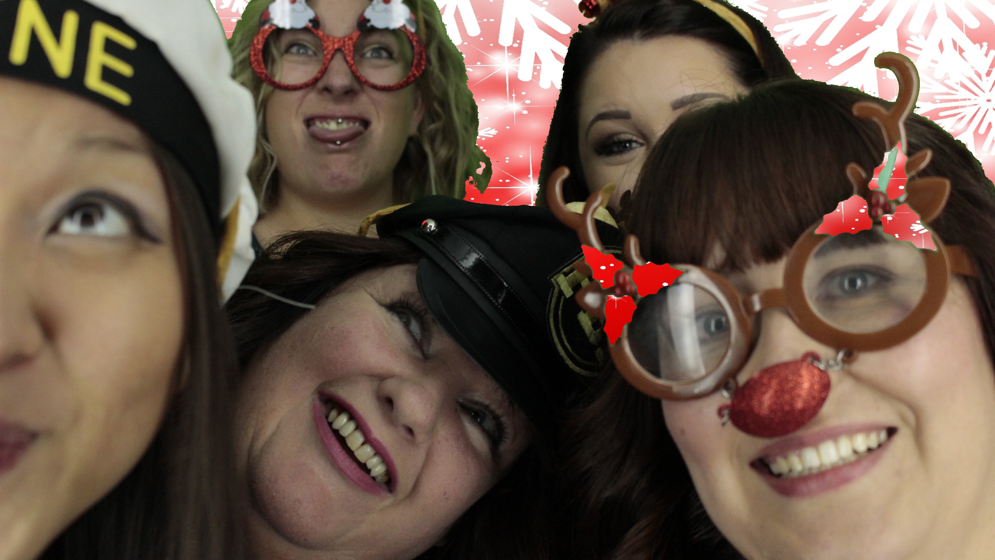 Portsmouth Water Christmas Party | View more photos from the event at gallery.myphotoboothexperience.co.uk/u/MyPhotoBoothExperienceLtd/Portsmouth-Water-Christmas-Party